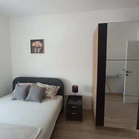 Sofija Apartment *